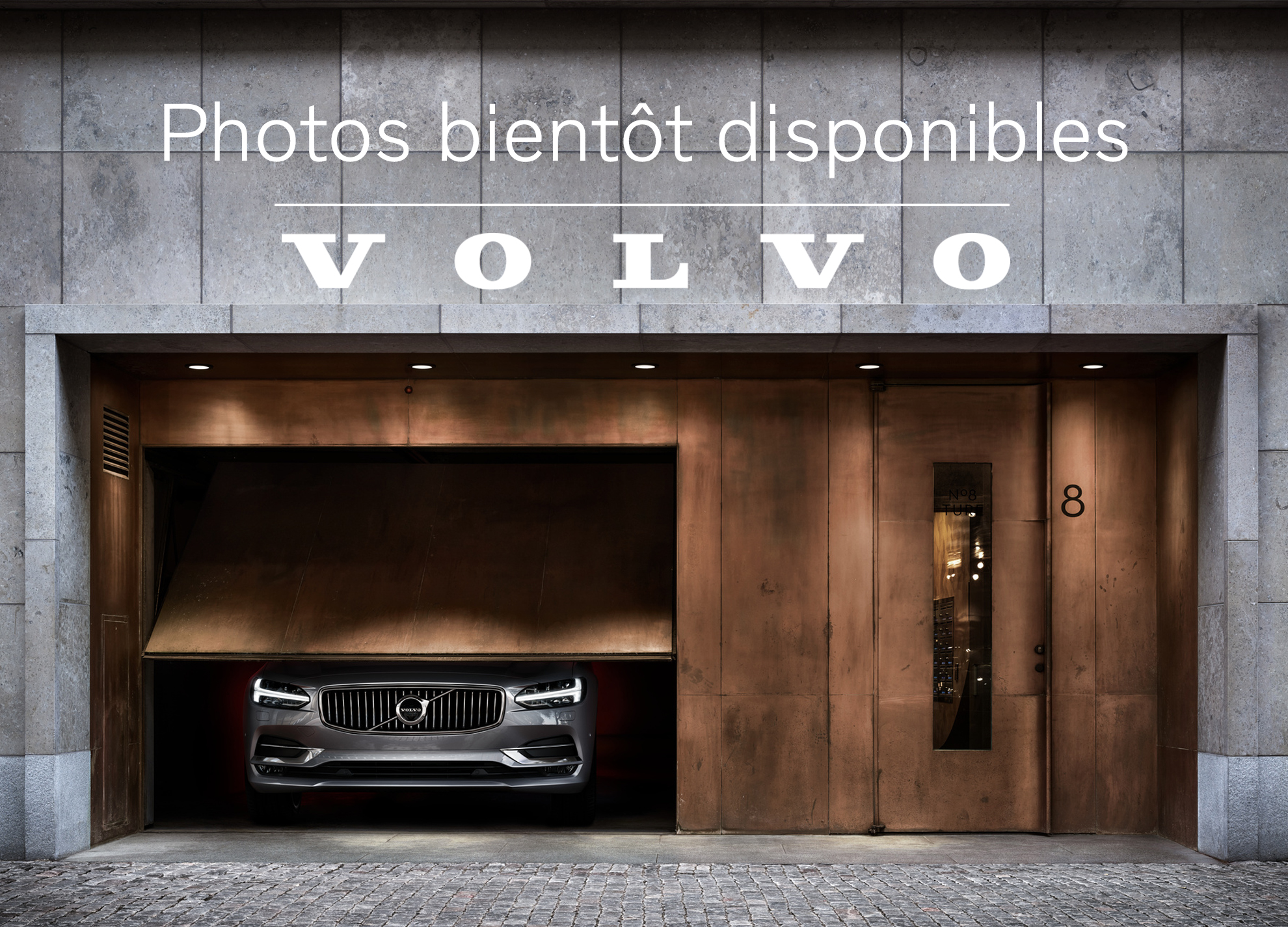 Volvo  T6 eAWD Ultim Dark